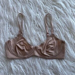 SKIMS Nude Underwire Bra